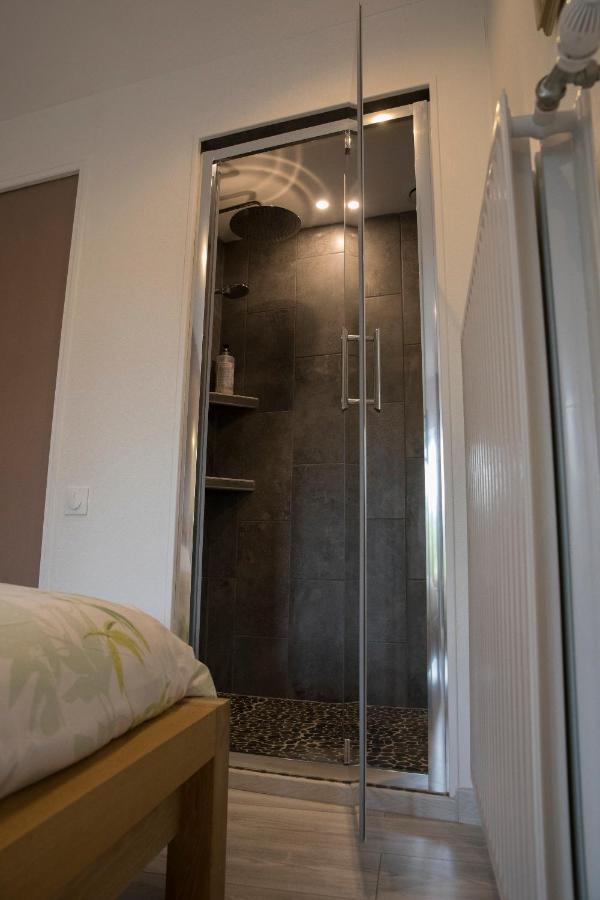 Agreable Logement Independant Avec Veranda Vienne  Exteriör bild