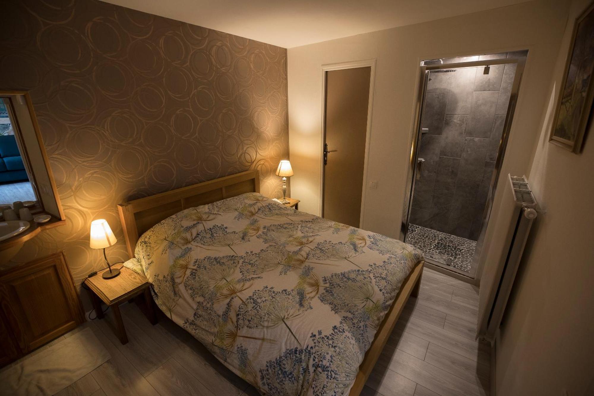 Agreable Logement Independant Avec Veranda Vienne  Exteriör bild
